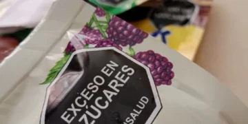 ¿Azúcar, alcohol y tabaco subirían hasta 50%? Proponen ponerles impuestos altos