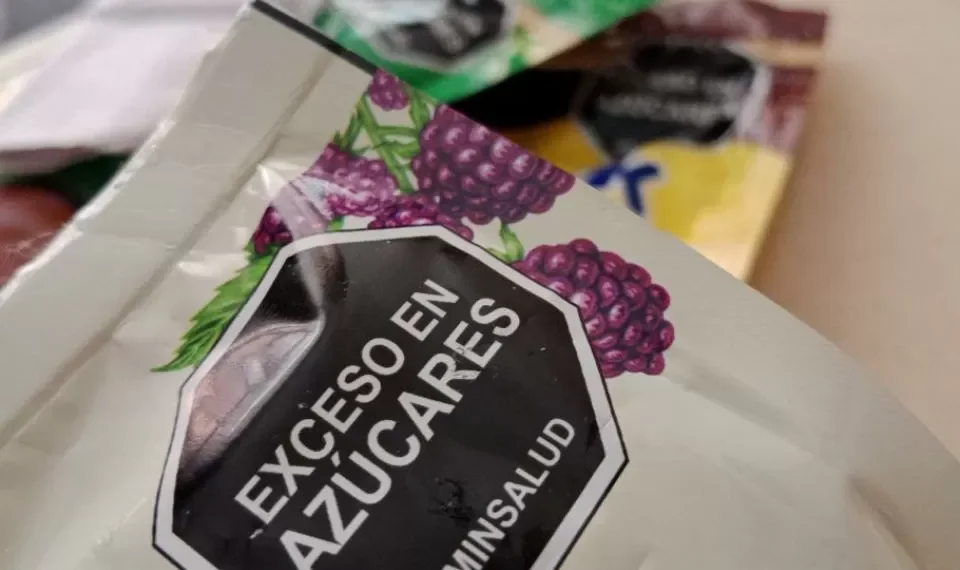 ¿Azúcar, alcohol y tabaco subirían hasta 50%? Proponen ponerles impuestos altos