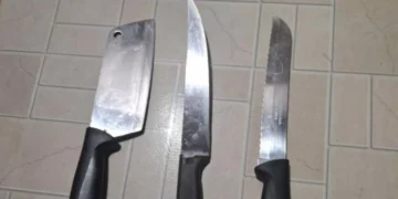 Homem com faca é um dos quatro presos por violência doméstica no sábado em Blumenau