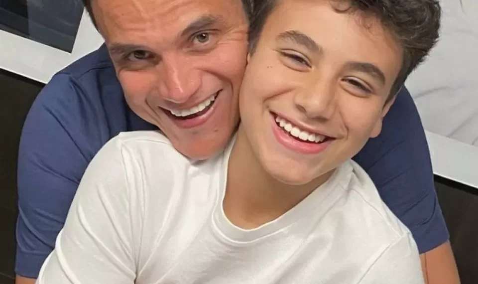 El hijo de Silvestre Dangond comparte cómo vive la gira musical de su papá