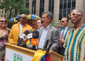 Guayacán Orquesta recibe homenaje en Nueva York por el 215 aniversario de Colombia