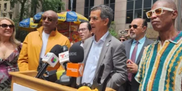 Guayacán Orquesta recibe homenaje en Nueva York por el 215 aniversario de Colombia