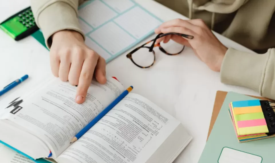 Las 11 carreras que van a ‘ser claves’ de cara al 2030, según la IA