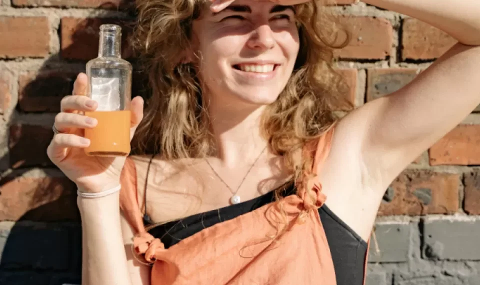 Esta conocida bebida que se consume en verano que pone en riesgo su salud