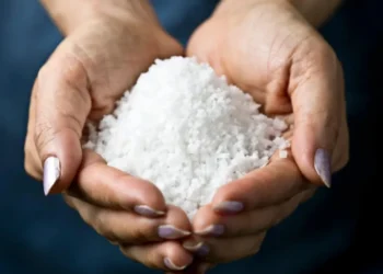 Es mejor que dejar la sal: el nutriente que podría salvarlo de la presión alta