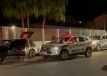 Deu ruim! Menor dirige durante perseguição em Timbó e é apreendido com droga