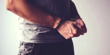 Após “saidinha” de Dia dos Pais, homem é flagrado vendendo drogas em SC