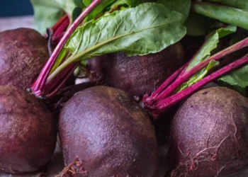 Más que solo color: los 6 beneficios que la remolacha tiene para su salud