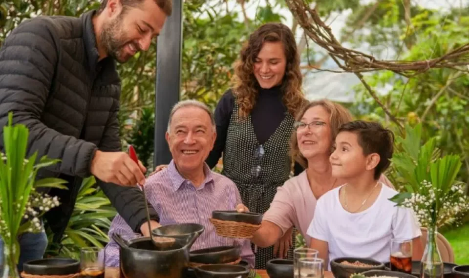 Cuál es el guiso o la sopa favorita de los colombianos, según la IA