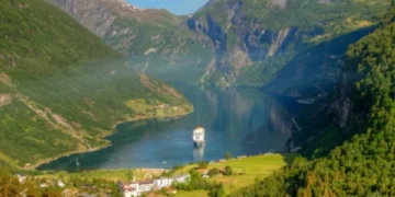 Los 7 viajes que debe hacer aunque sea una vez en la vida, según la IA