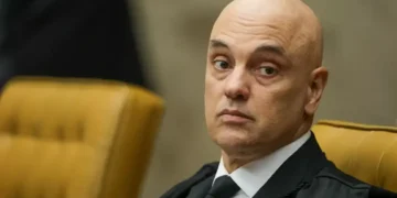 Moraes decreta prisão domiciliar de Jair Bolsonaro