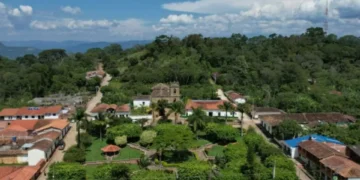 El pueblo de Santander donde aún se usan mulas como transporte principal