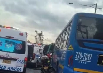 Estas son las calles paralizadas por accidente de Av. Boyacá con Primero de Mayo