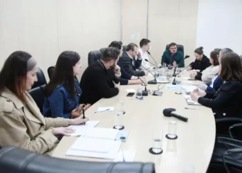 Câmara de Blumenau articula ações para fortalecer saúde mental de estudantes