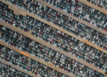 PRF realiza leilão de mais de mil carros com lances a partir de R$ 400