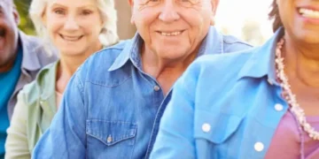 No es sudoku ni televisión: el hábito que mantiene la mente en forma tras los 70 años