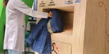 ¿Qué es la moda circular? Bogotá lanza red de 17 contenedores para ropa usada