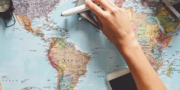 Los 11 destinos turísticos top para conocer en 2025, según una revista experta