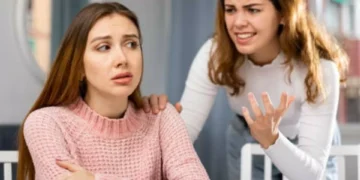 Amistades que agotan: cinco maneras de hacerle frente a los ‘vampiros emocionales’