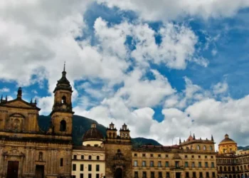 A solo 3 horas de Bogotá: el lago escondido donde se respira paz y silencio