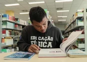 Universidade Gratuita transforma bolsas em serviço social em SC