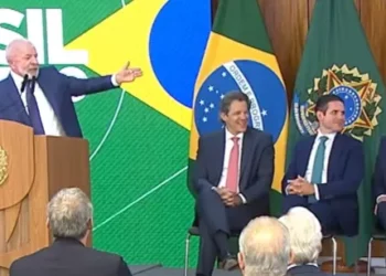 Governo Lula quer excluir da meta fiscal R$ 9,5 bi de medidas contra tarifaço