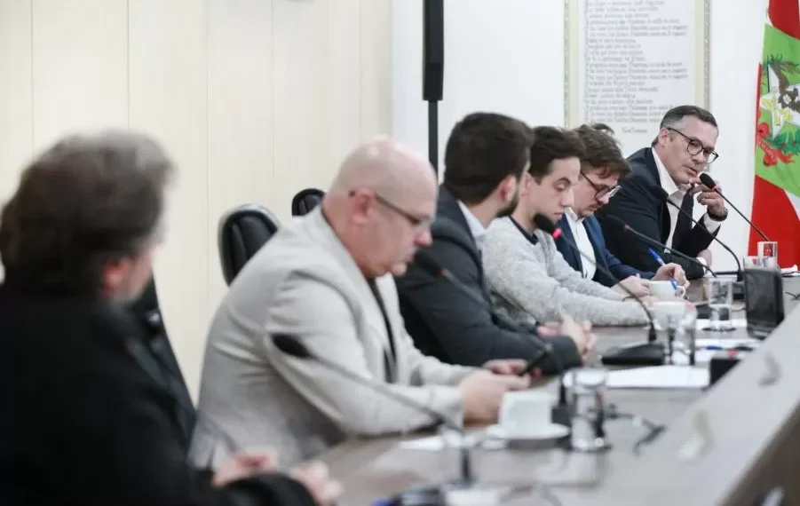 CPI do Esgoto em Blumenau: tentativa de suspensão não impede depoimento de diretor do SAMAE