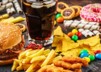 No lo creerá: esta es la comida ‘chatarra’ favorita de los colombianos, según la IA