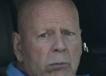 Triste despedida familiar: Bruce Willis vivirá en un centro de cuidado por su demencia