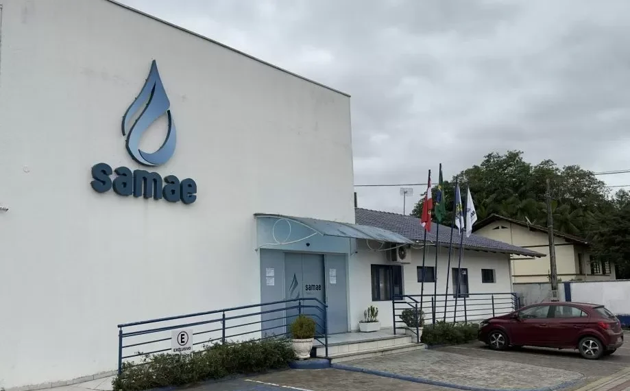 Samae realiza limpeza nas redes de água em mais bairros de Timbó