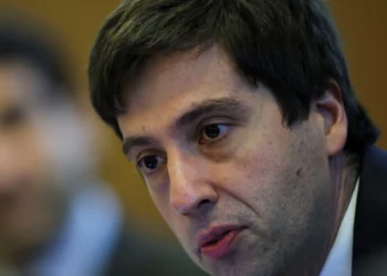 Dados sugerem moderação da atividade apesar de sinais mistos, diz Guillen, do BC