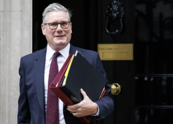 Reino Unido vai impor identificação digital obrigatória a todos os trabalhadores