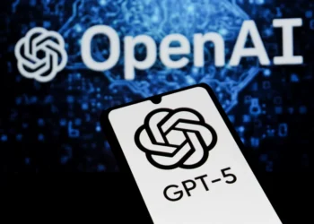 OpenAI busca acadêmicos para construir IA científica