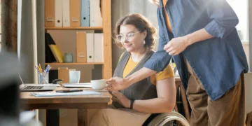 Feira online oferece 7 mil vagas de emprego para pessoas com deficiência em setembro