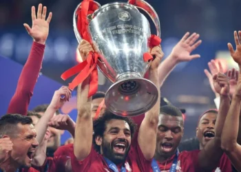 Récord en el fútbol inglés: Liverpool gasta más que nunca en un mercado de pases