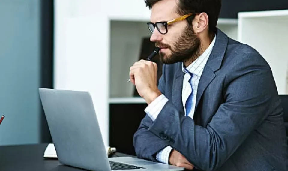 La profesión que tendría los sueldos más bajos en el país, según la IA