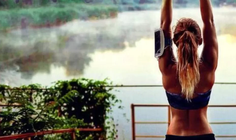 El deporte ideal para mejorar fuerza, flexibilidad y salud, según expertos de Harvard