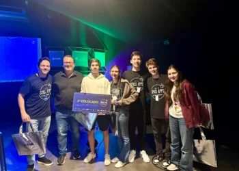 Equipe de Blumenau conquista 2º lugar em desafio internacional da NASA