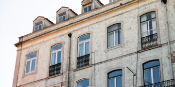 Lisboa é a cidade da União Europeia onde a maior parte do salário serve para pagar a casa