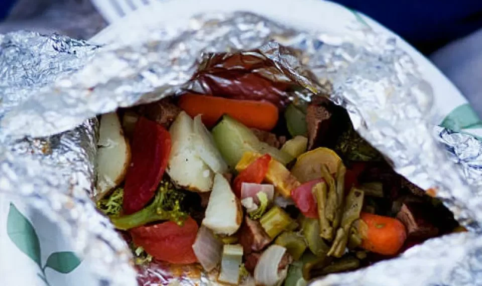 Papel aluminio para guardar comida: ¿cómo se debe usar?