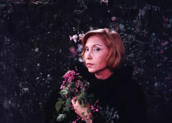 Livro “A Legião Estrangeira” de Clarice Lispector chega às livrarias segunda-feira