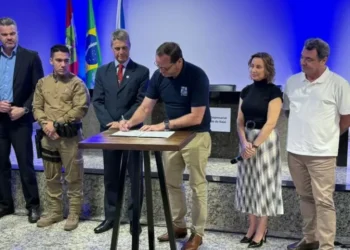Timbó firma parceria com o Governo do Estado e assina Termo de Cooperação para reforçar a segurança pública