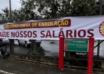 Trabalhadores da Coteminas em Blumenau param atividades por atraso de salários