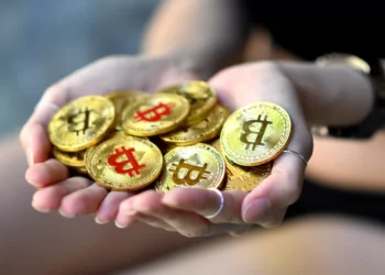 Expansão fiscal e risco geopolítico é “vento a favor” para ouro e o Bitcoin, diz Nord