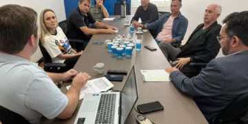Prefeitura de Timbó e vereadores discutem melhorias no atendimento