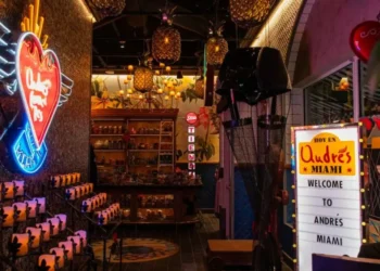 ‘Hemos cumplido’: la respuesta de Andrés Carne de Res a los cierres de sus locales