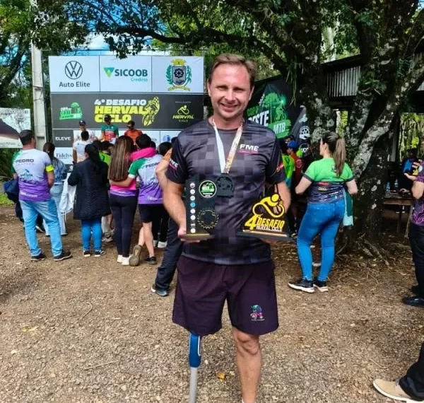 Atleta de Indaial é campeão geral da Copa Oeste de MTB 2025