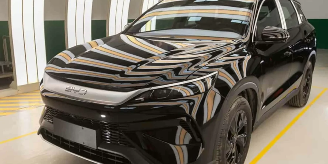 BYD traz ao Brasil Song Pro híbrido plug-in flex