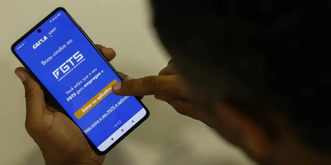 FGTS: Governo limita antecipação do saque-aniversário e cria período de carência a partir de novembro