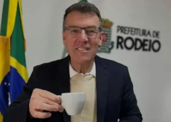 Prefeito de Rodeio esclarece polêmica sobre bilhete na Secretaria de Saúde
